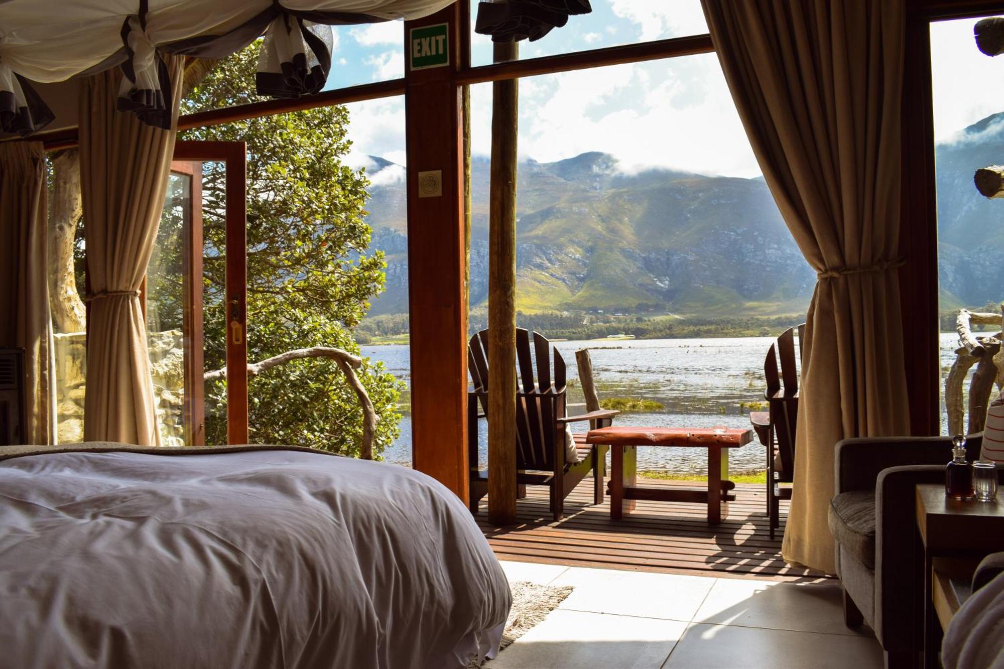 Mosaic Lagoon Lodge Stanford Bagian luar foto