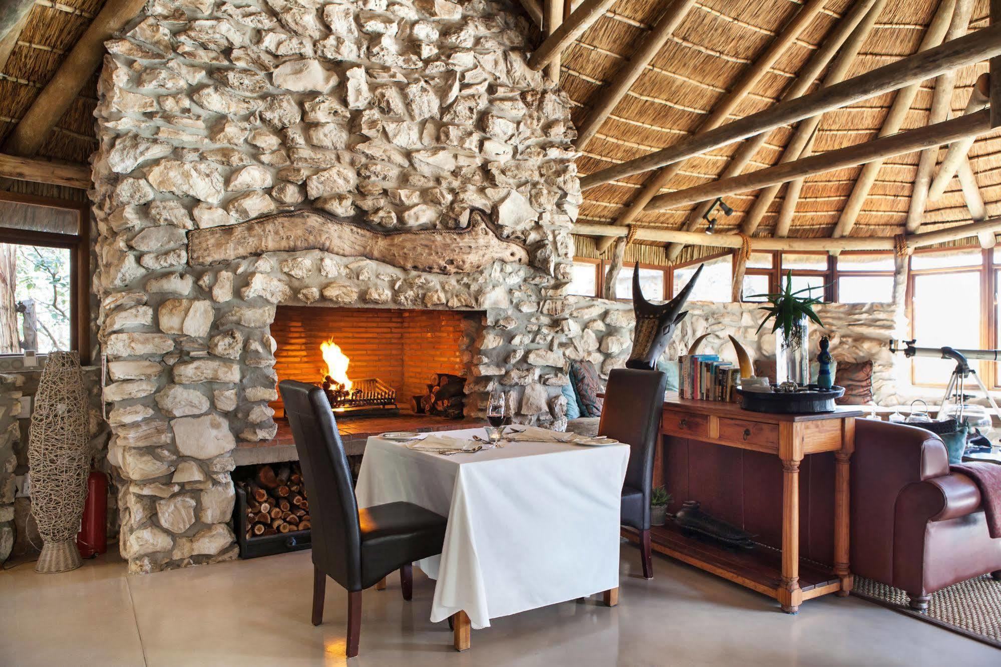 Mosaic Lagoon Lodge Stanford Bagian luar foto