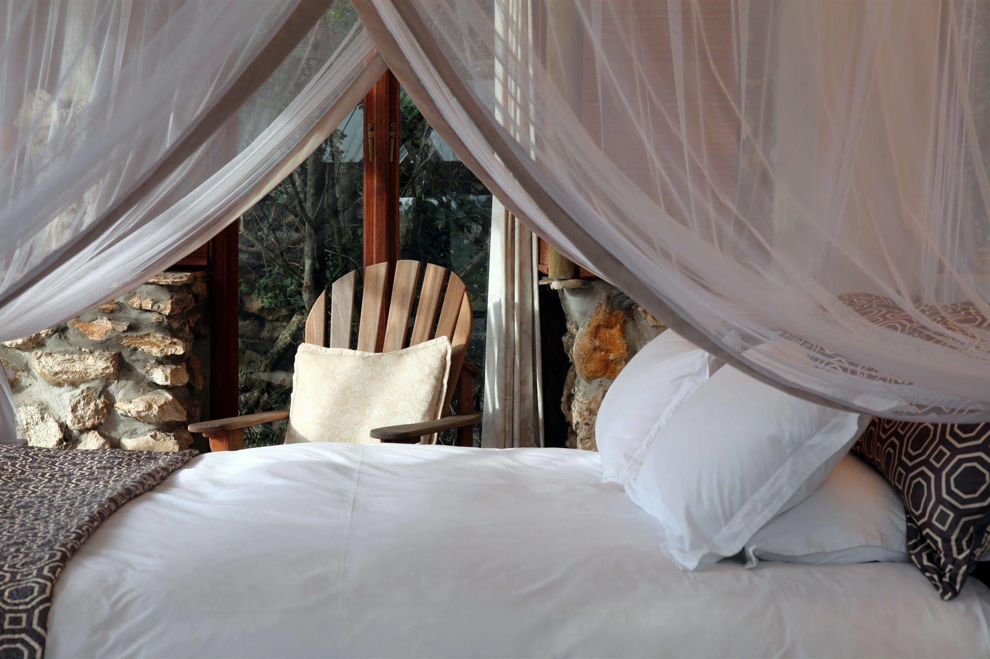 Mosaic Lagoon Lodge Stanford Bagian luar foto